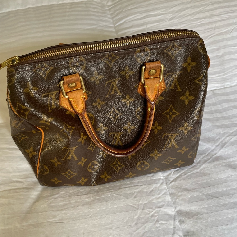 Louis Vuitton authentic speedy bag